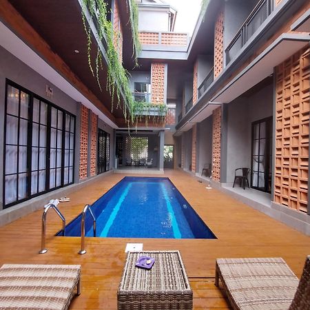 Hotel Mantra House à Jimbaran Extérieur photo