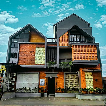 Hotel Mantra House à Jimbaran Extérieur photo
