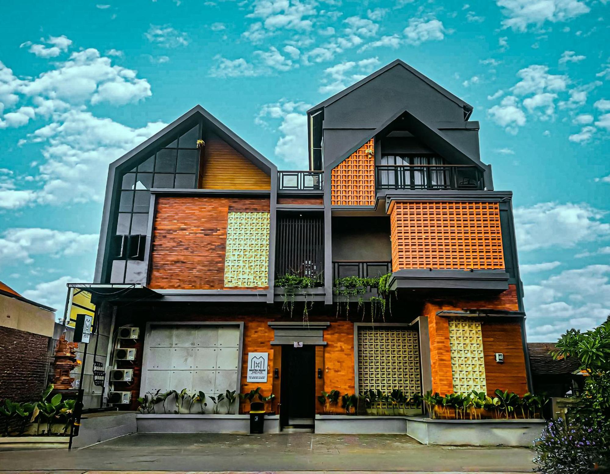 Hotel Mantra House à Jimbaran Extérieur photo